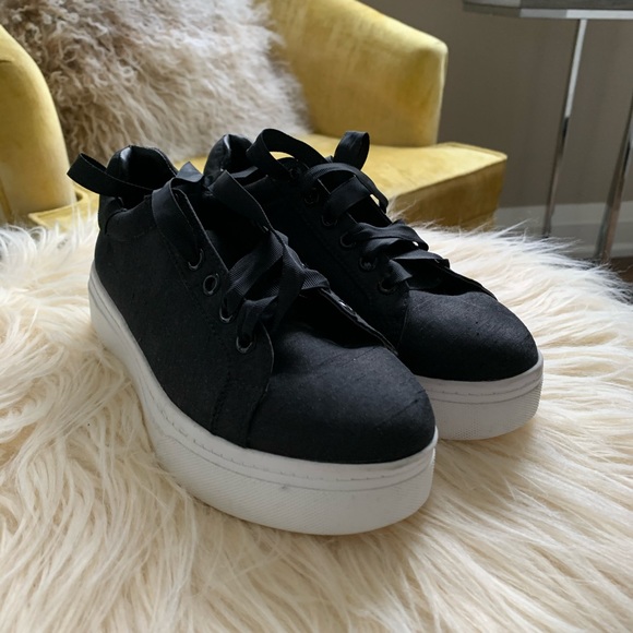 Sam Edelman lace up sneakers - Picture 3 of 5